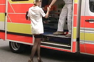 婬荡学院打屁股(校园h)男小说